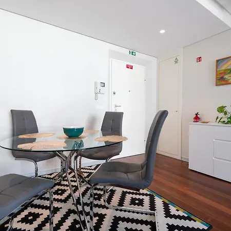 Apartment Plaza *